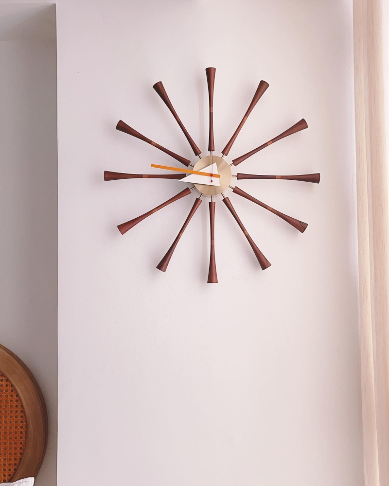 Spindle Clock