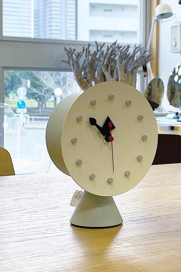 Cone Base Clock 