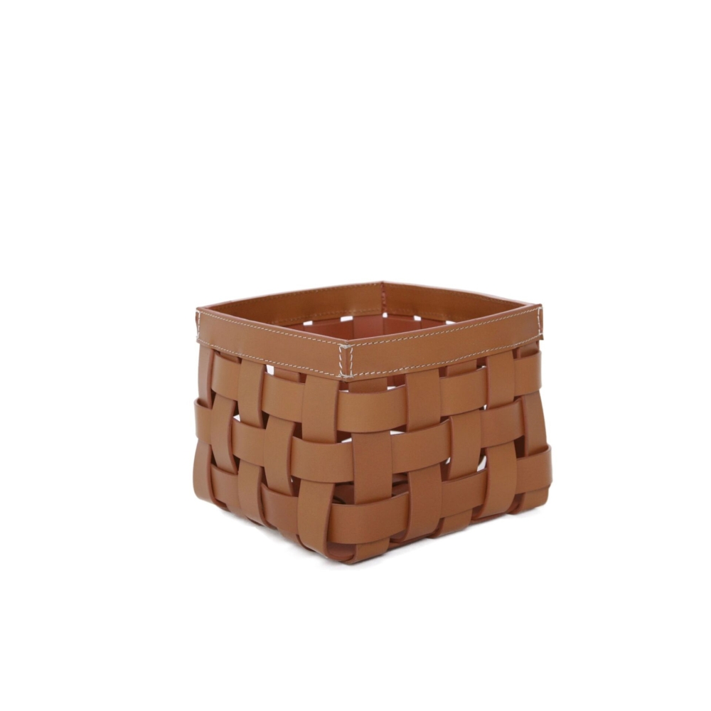 BRAIDED BOX SMALL COGNAC/WH. ST.