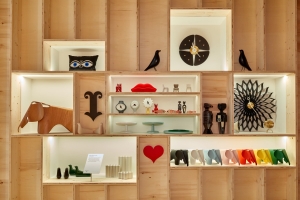 Eames Elephant (Plywood) Am.cherry