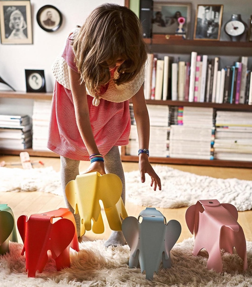 Eames Elephant (Small), pale rose