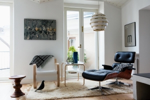 Eames House Bird black lacquered