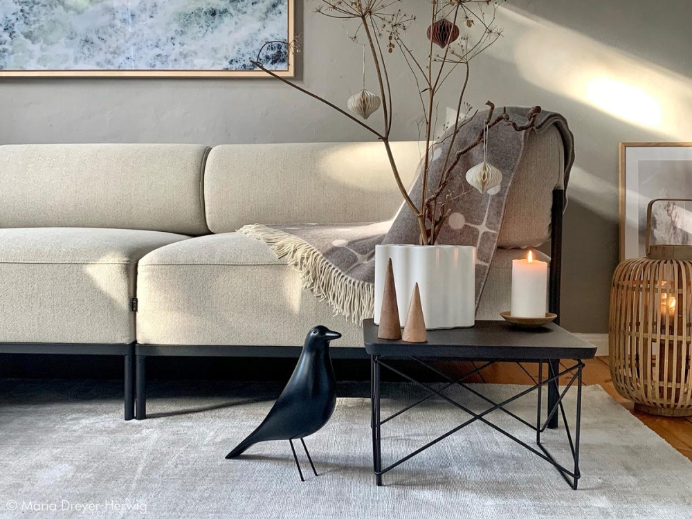 Eames House Bird black lacquered