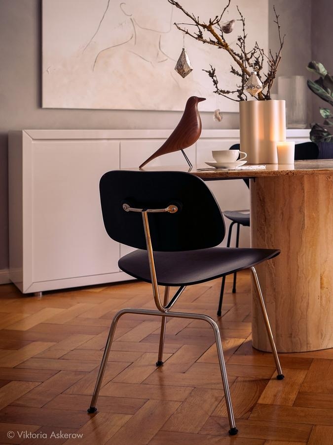 Eames House Bird walnut, clear varn.