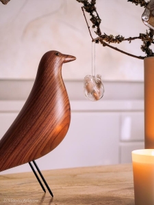 Eames House Bird walnut, clear varn.