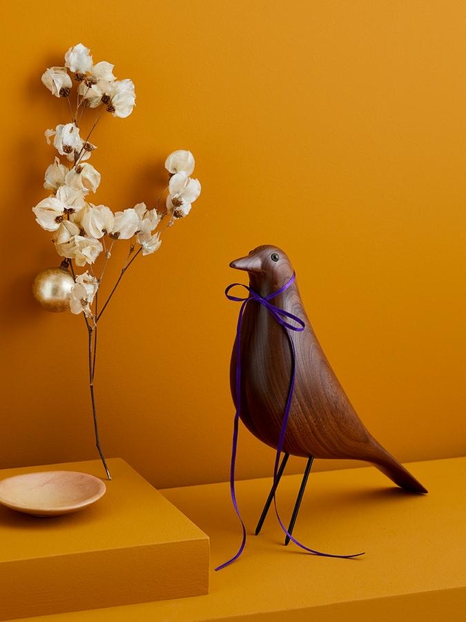 Eames House Bird walnut, clear varn.